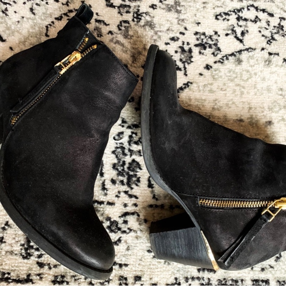 Steve Madden Booties w/ heel detail